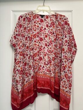 Ann Taylor Floral Open Kimono in Red & White